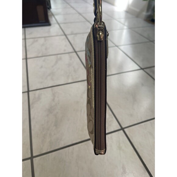 Coach Daisy Pop C Applique Medium Wristlet Bag - Picture 5 of 10